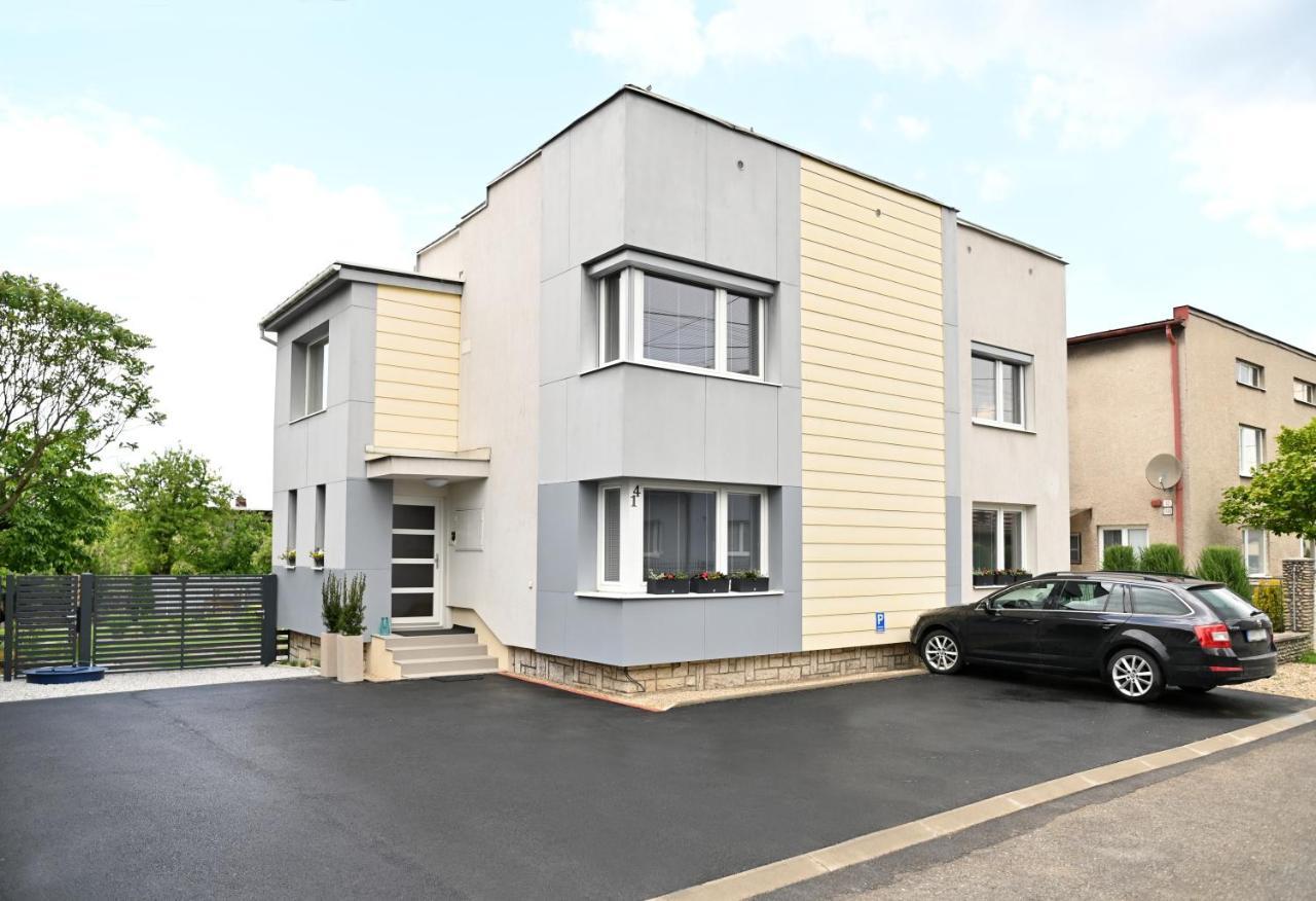 Apartman 5Five Prešov Exteriör bild